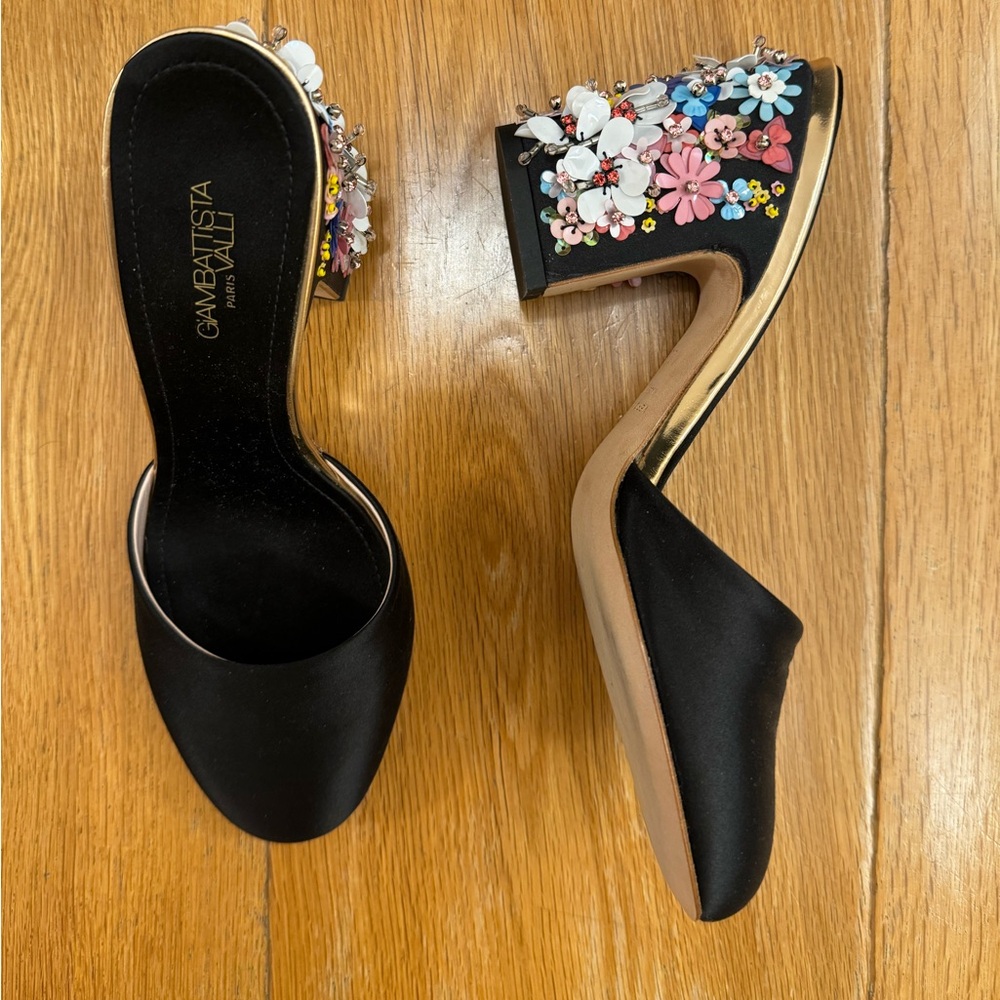 Giambattista Valli Heels NWT